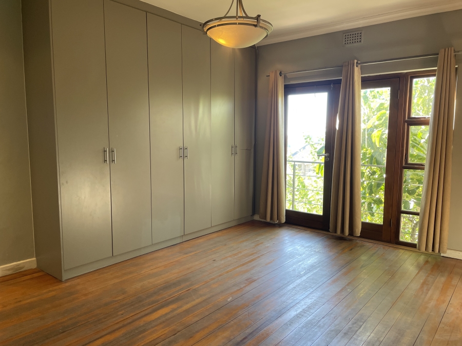 To Let 3 Bedroom Property for Rent in Vredehoek Western Cape